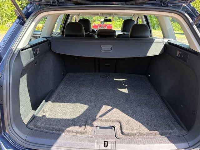 Used 2019 Volkswagen Golf Alltrack S AWD/4WD image 24