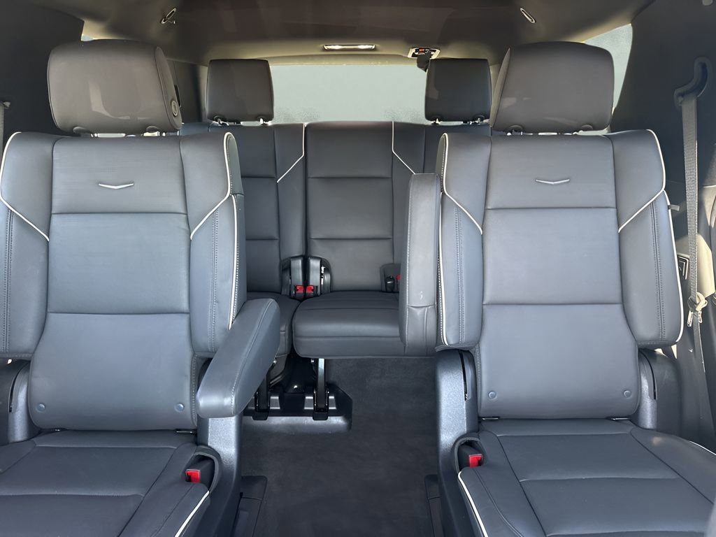 Used 2025 Cadillac Escalade Sport w/ LPO, ONYX Package AWD/4WD image 13
