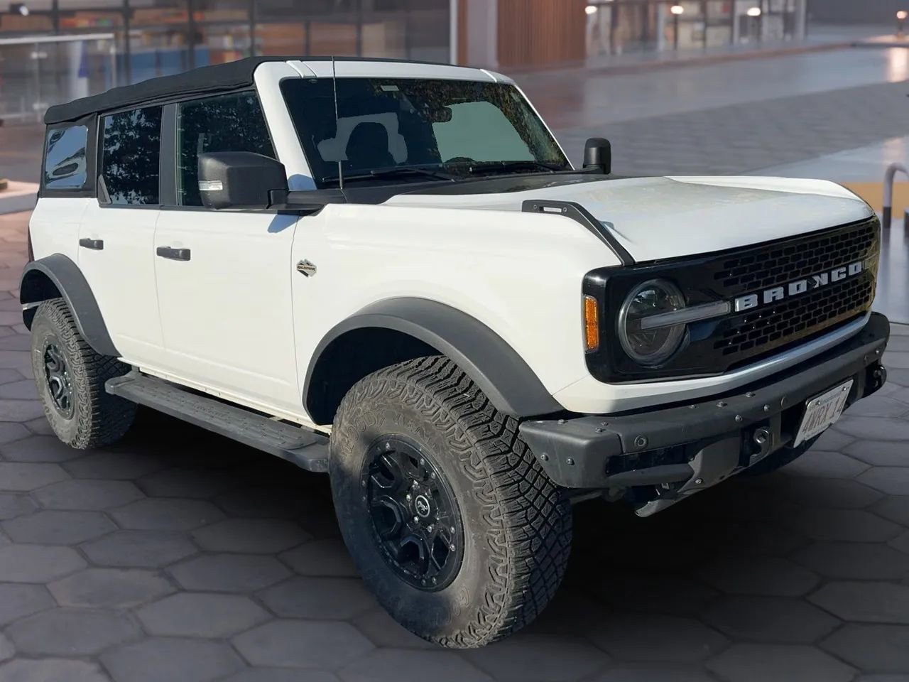 Used 2022 Ford Bronco Wildtrak image 7