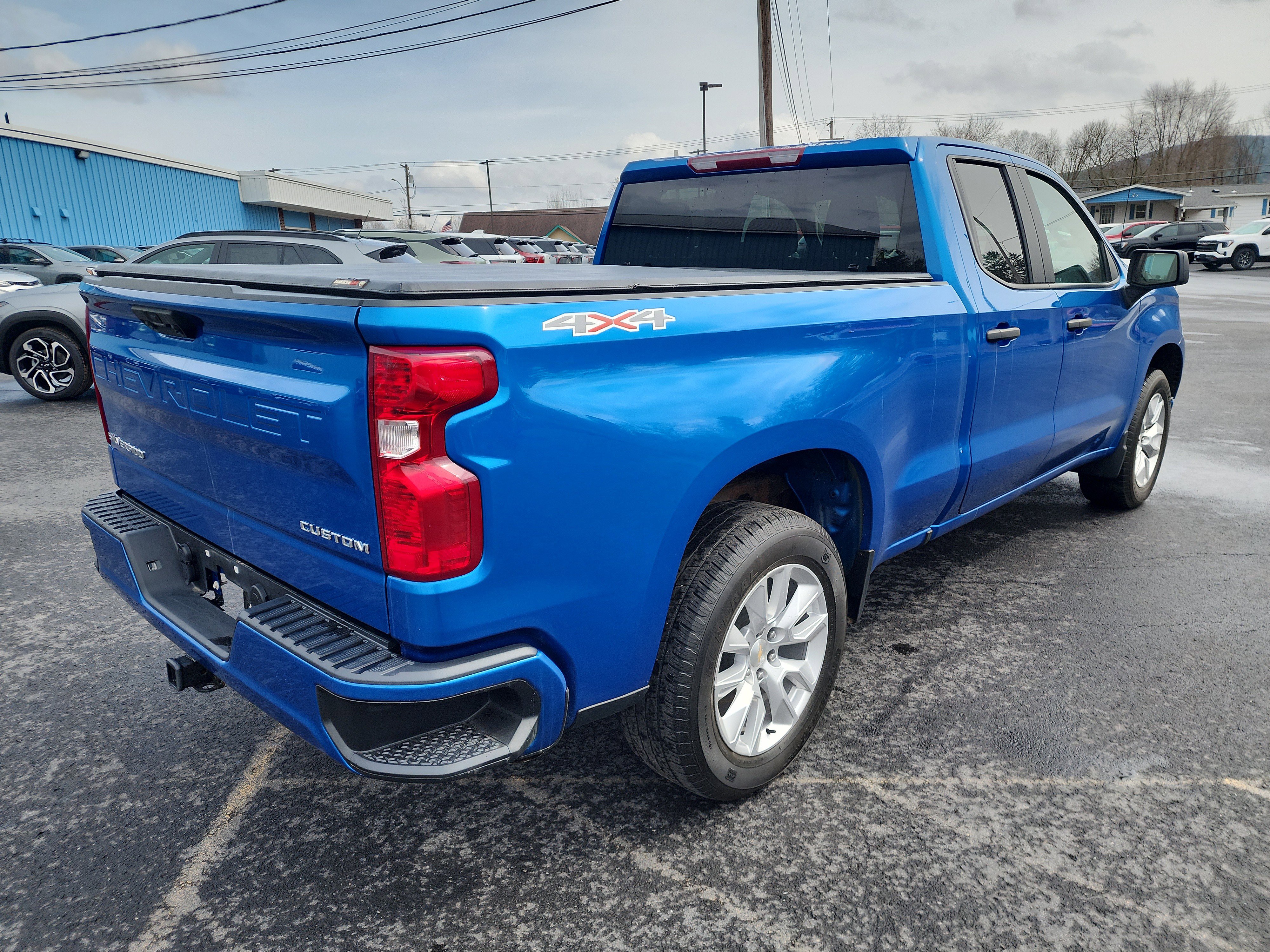 Used 2024 Chevrolet Silverado 1500 Custom image 8