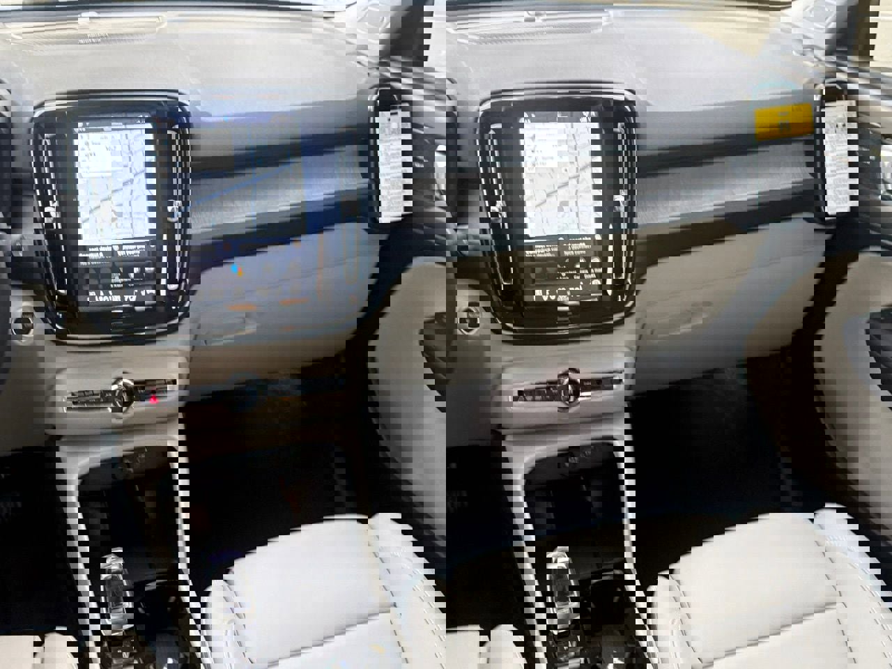 New 2026 Volvo XC40 B5 Plus w/ Protection Package Premier image 12