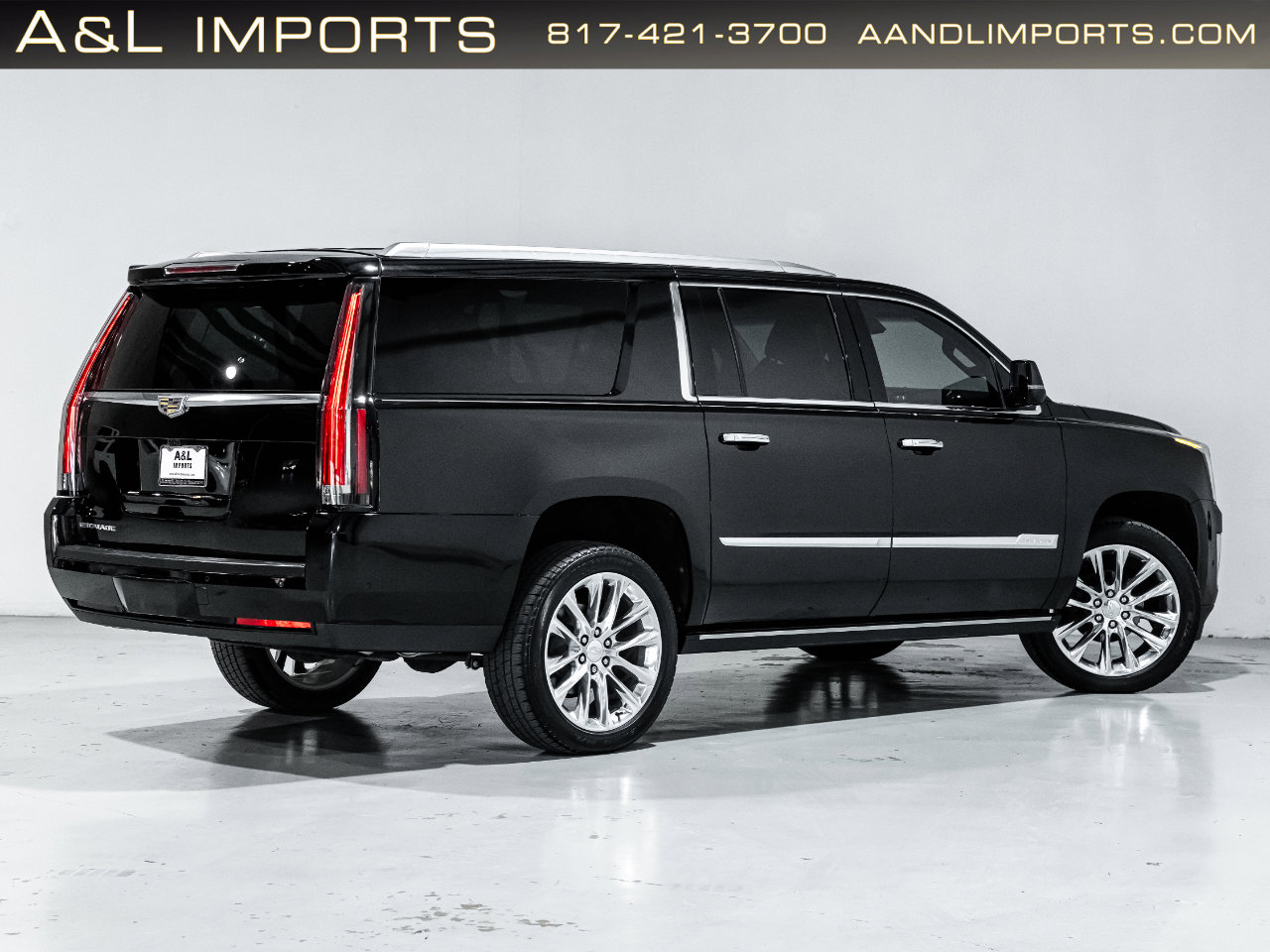 Used 2019 Cadillac Escalade ESV Premium Luxury image 5