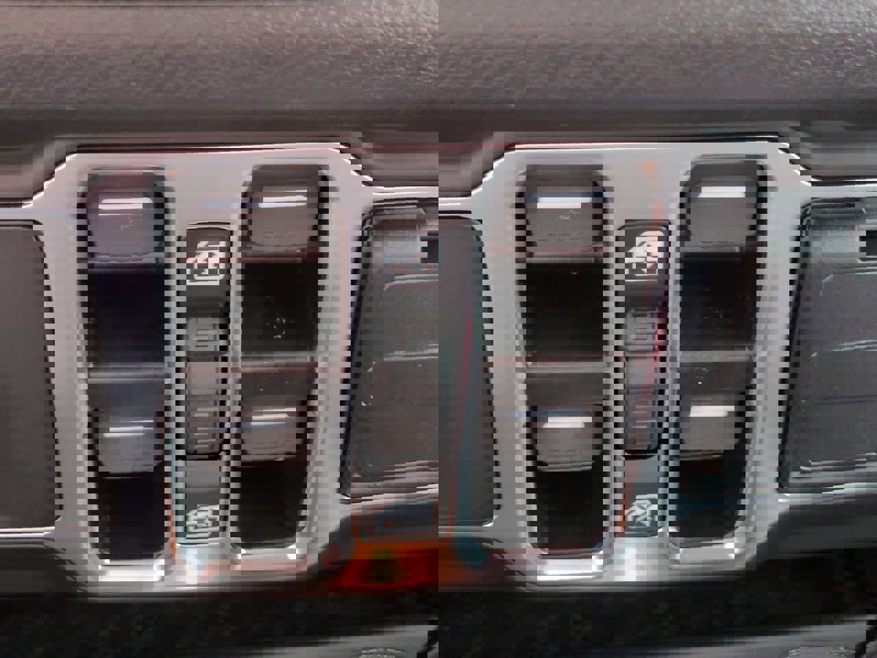 Certified 2025 Jeep Wrangler Sport image 21