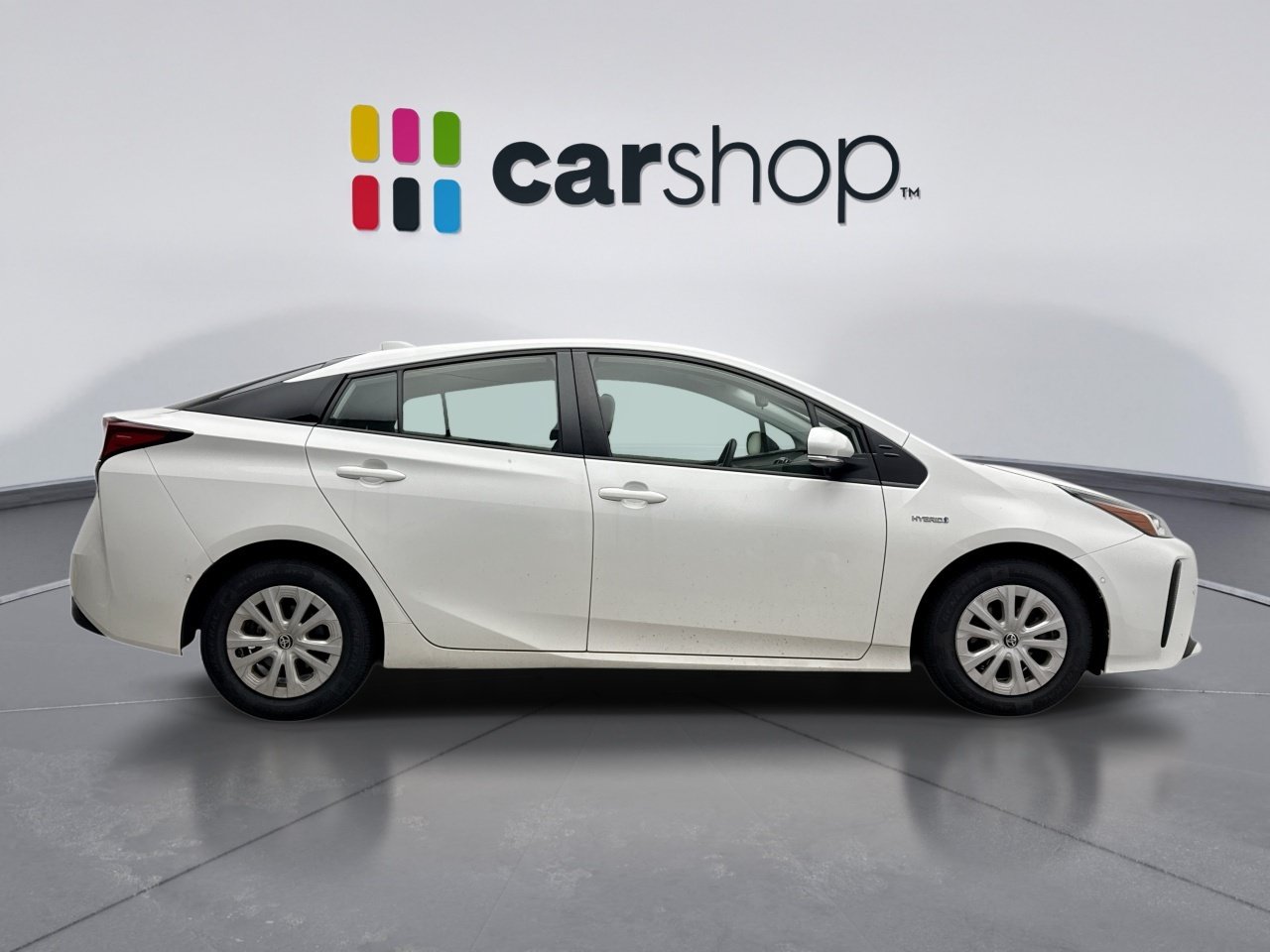 Used 2021 Toyota Prius LE FWD image 6