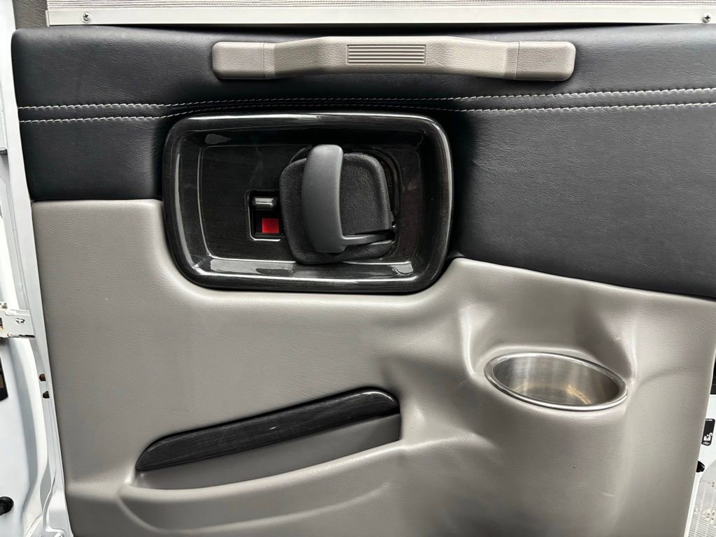 Used 2020 Chevrolet Express 2500 Extended w/ Enhanced Convenience Package image 25