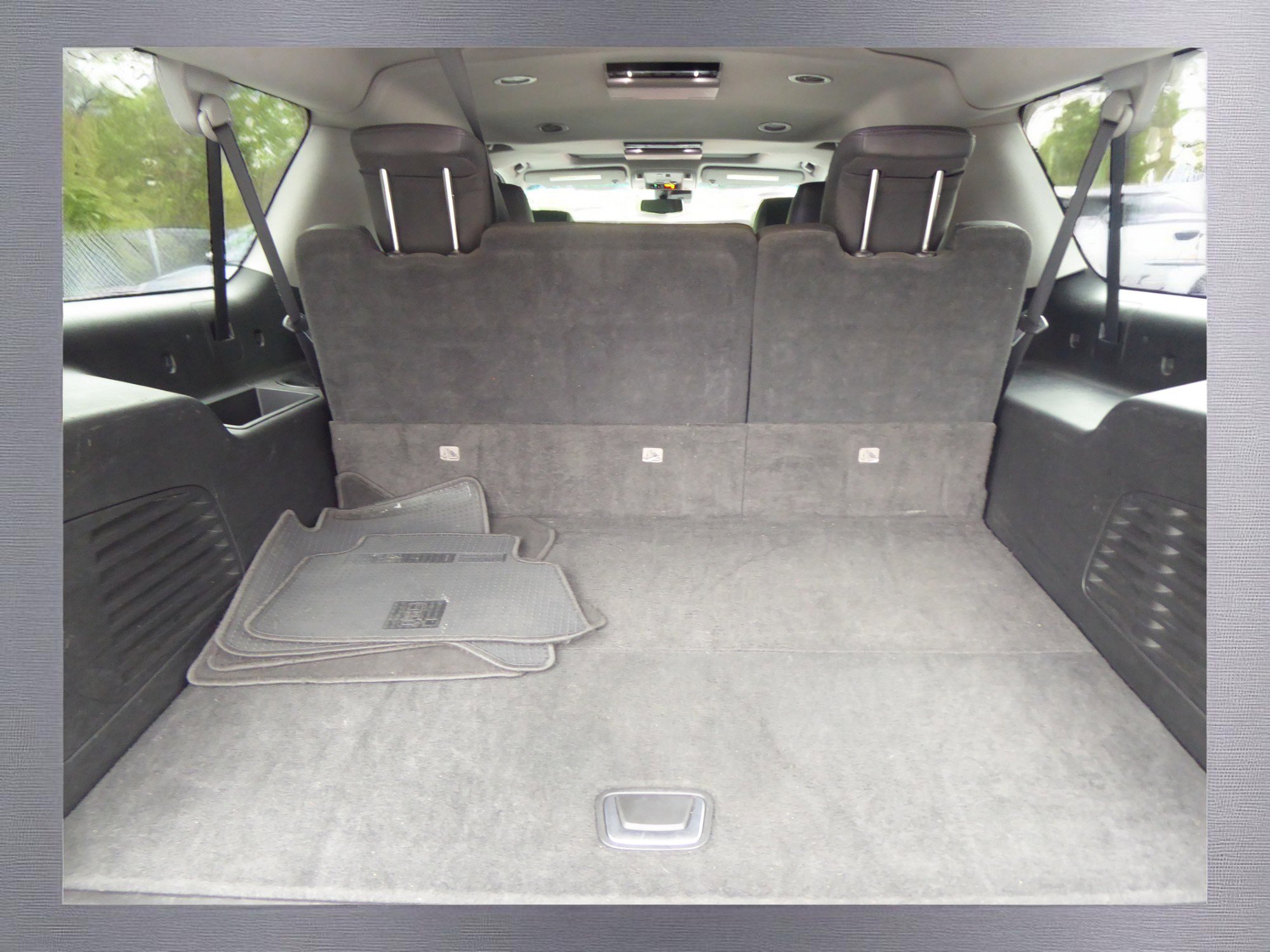 Used 2020 Cadillac Escalade ESV Premium Luxury image 26