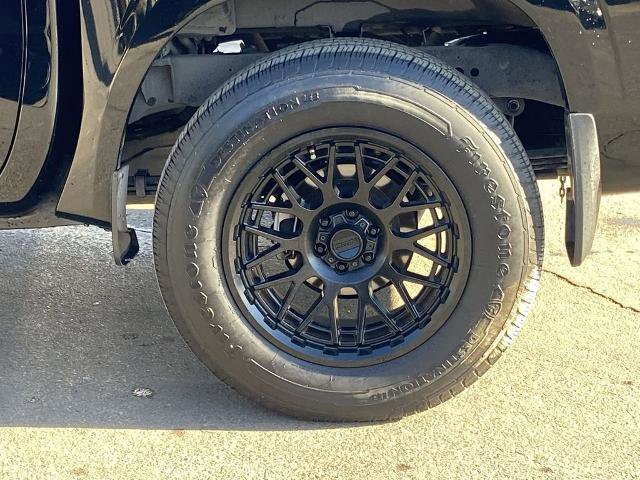 Used 2022 Nissan Frontier SV w/ Technology Package image 27