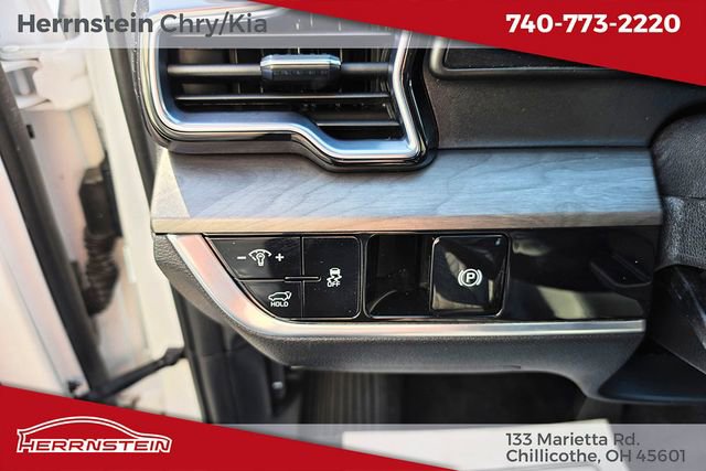 Used 2023 Kia Sportage X-Line w/ X-Line Premium Package image 17