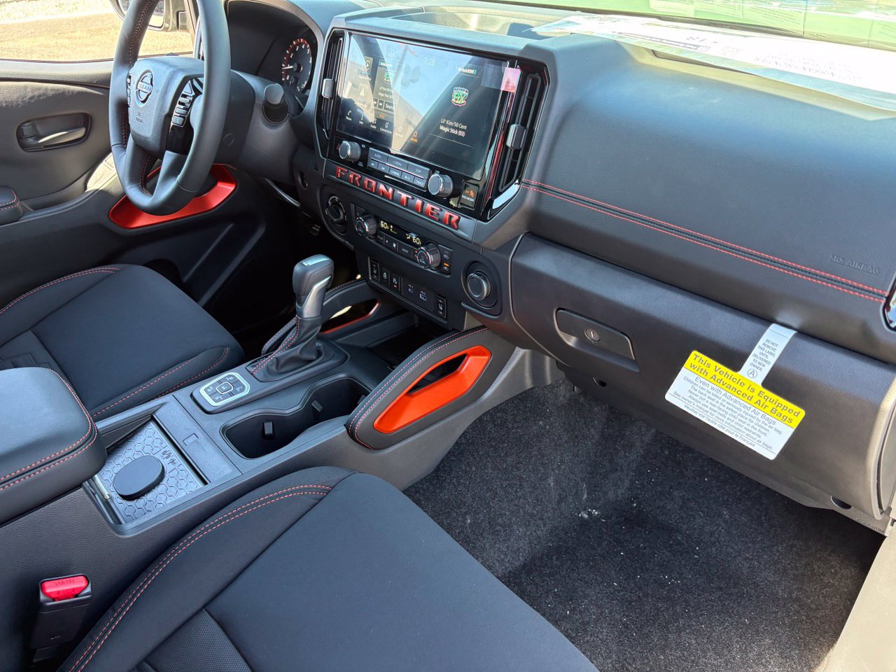 New 2027 Nissan Frontier PRO-4X AWD/4WD image 13