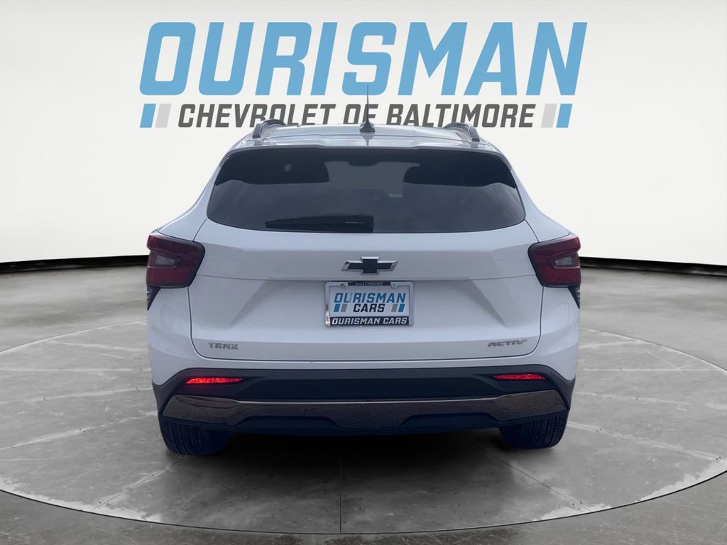 Used 2024 Chevrolet Trax ACTIV w/ Driver Confidence Package image 5