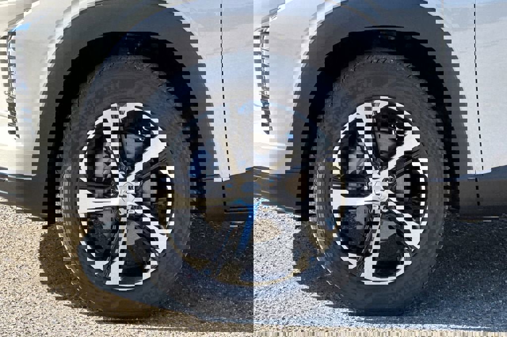 New 2026 Chevrolet Trax RS image 25