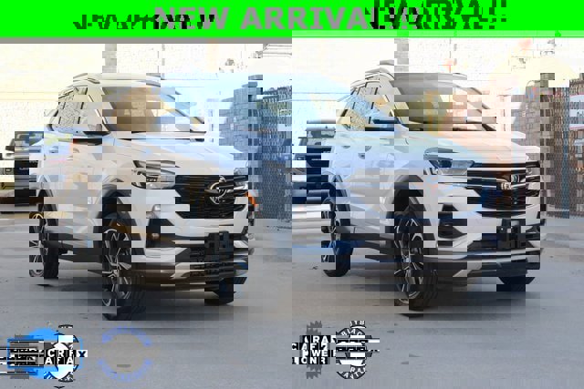 Used 2021 Buick Encore GX Essence image 1