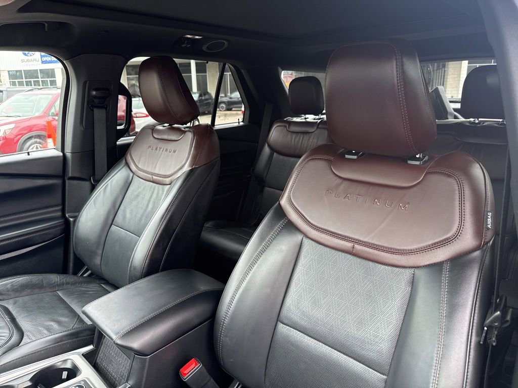 Used 2023 Ford Explorer Platinum w/ Technology Package image 22