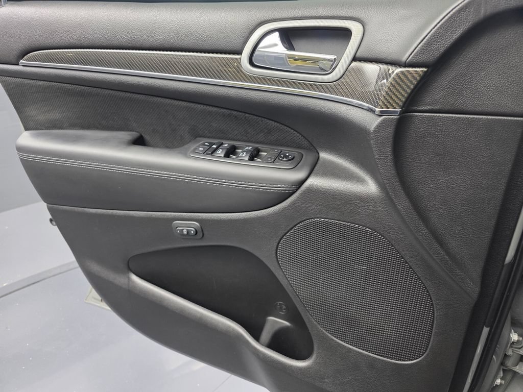 Used 2021 Jeep Grand Cherokee SRT AWD/4WD image 26