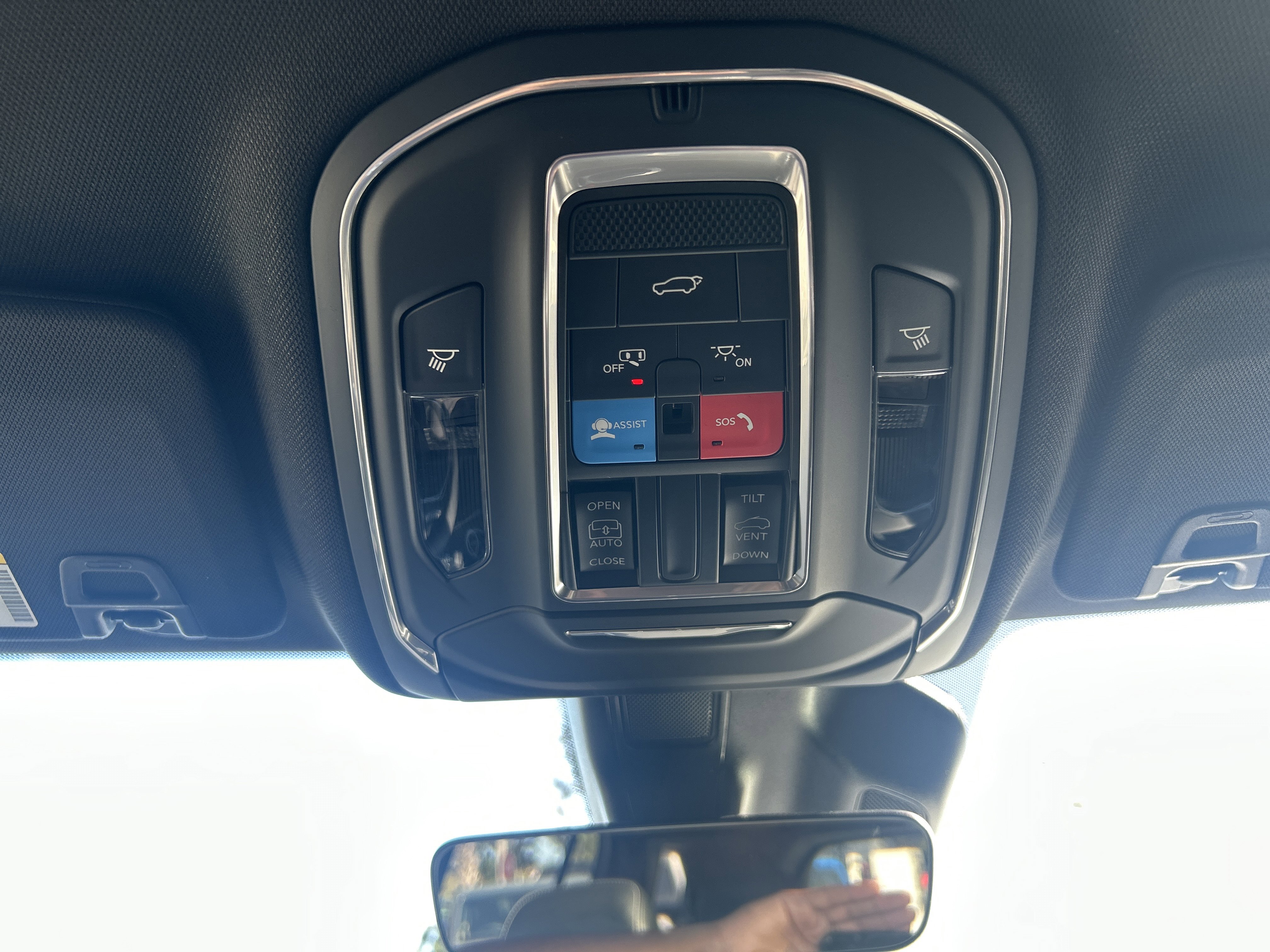 New 2025 Jeep Grand Cherokee Altitude image 53