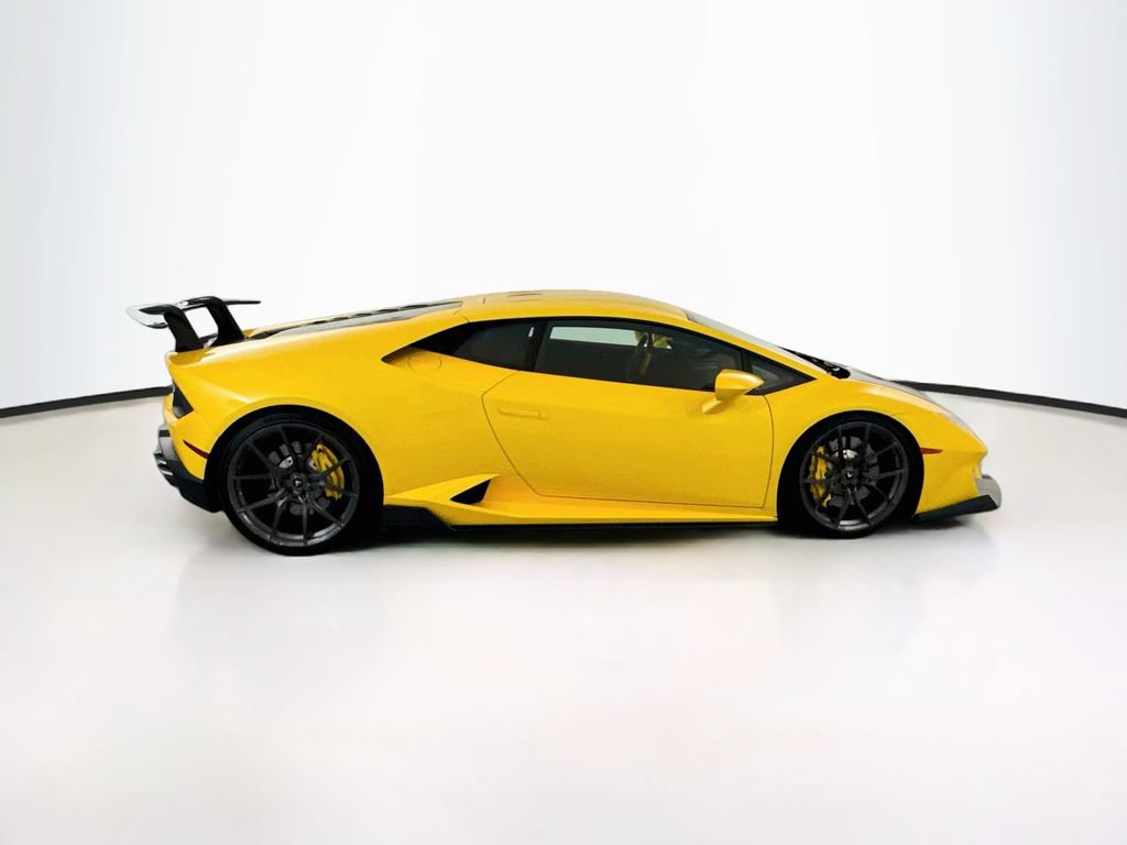 Used 2017 Lamborghini Huracan LP 580-2 RWD image 4