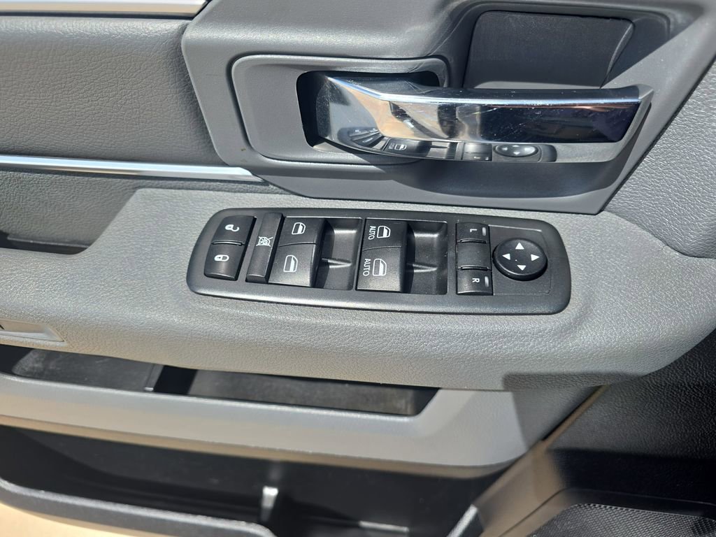 Used 2014 RAM 1500 SLT AWD/4WD image 27