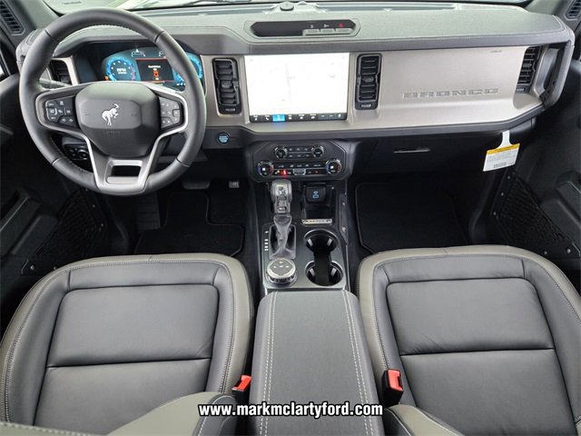 New 2025 Ford Bronco Outer Banks image 9