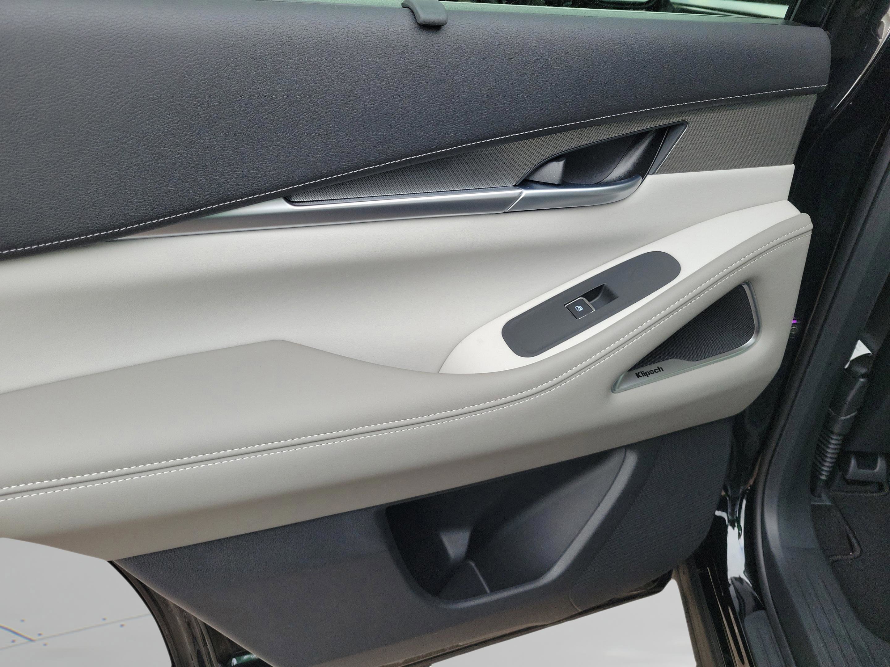 New 2026 INFINITI QX60 Luxe w/ Family Package image 27