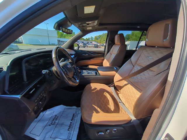 Used 2021 Cadillac Escalade Premium Luxury w/ Performance Package AWD/4WD image 26