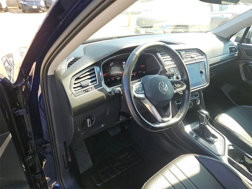 Used 2024 Volkswagen Tiguan Wolfsburg Edition image 11