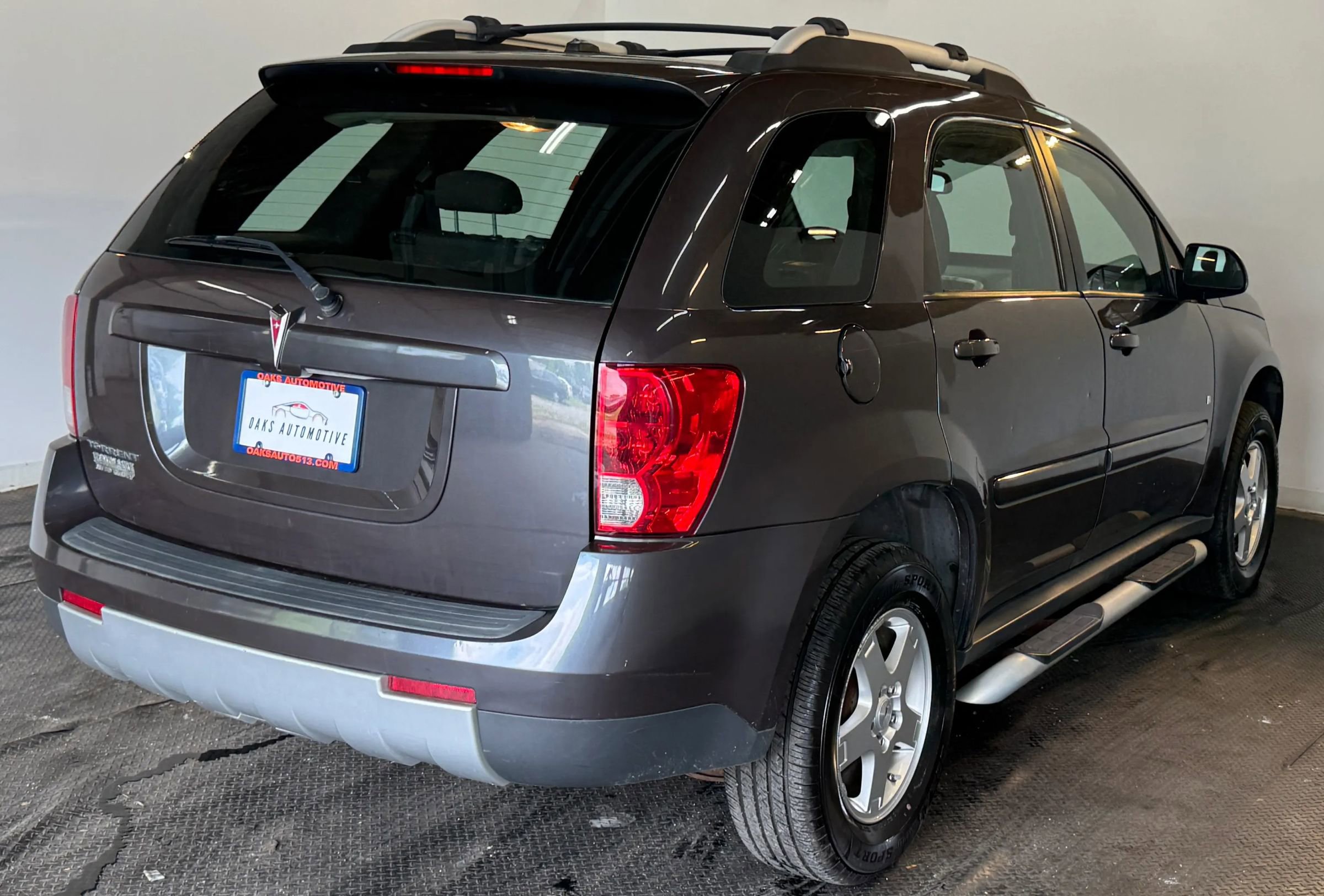 Used 2008 Pontiac Torrent 2WD image 6
