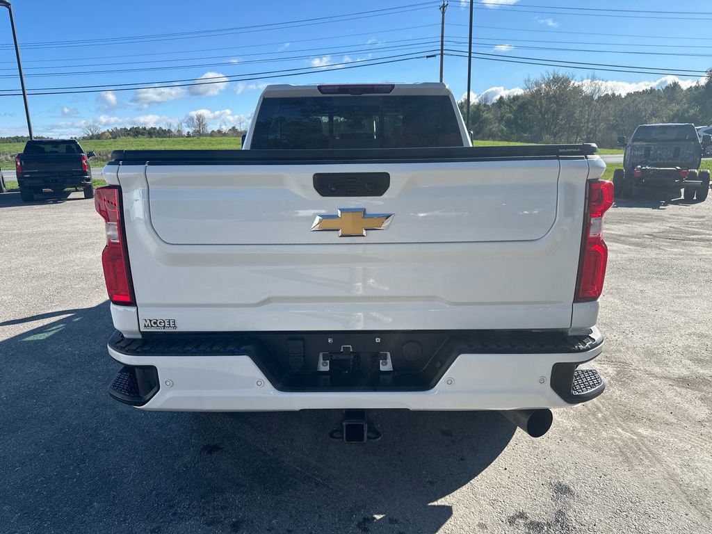 Used 2022 Chevrolet Silverado 2500 High Country w/ LPO, Hitch Package AWD/4WD image 4