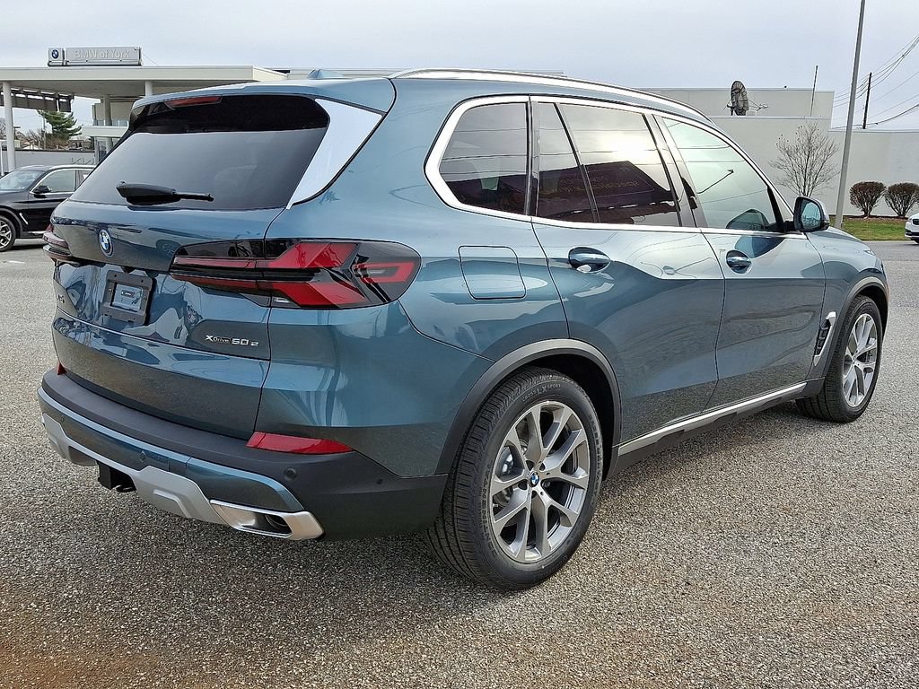 Used 2026 BMW X5 xDrive50e AWD/4WD image 7