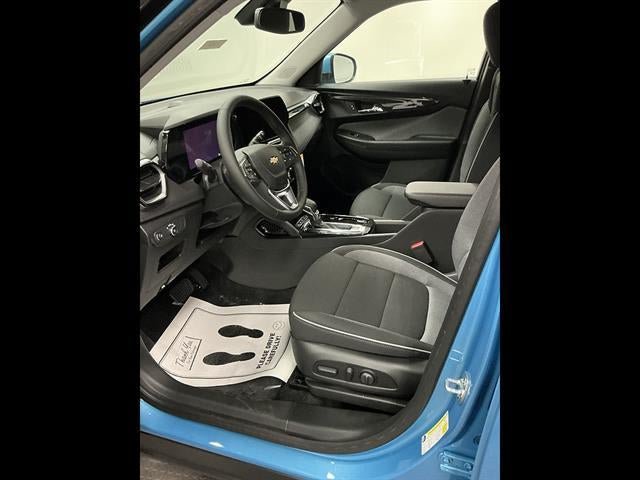 New 2026 Chevrolet TrailBlazer LT w/ Convenience Package AWD/4WD image 9