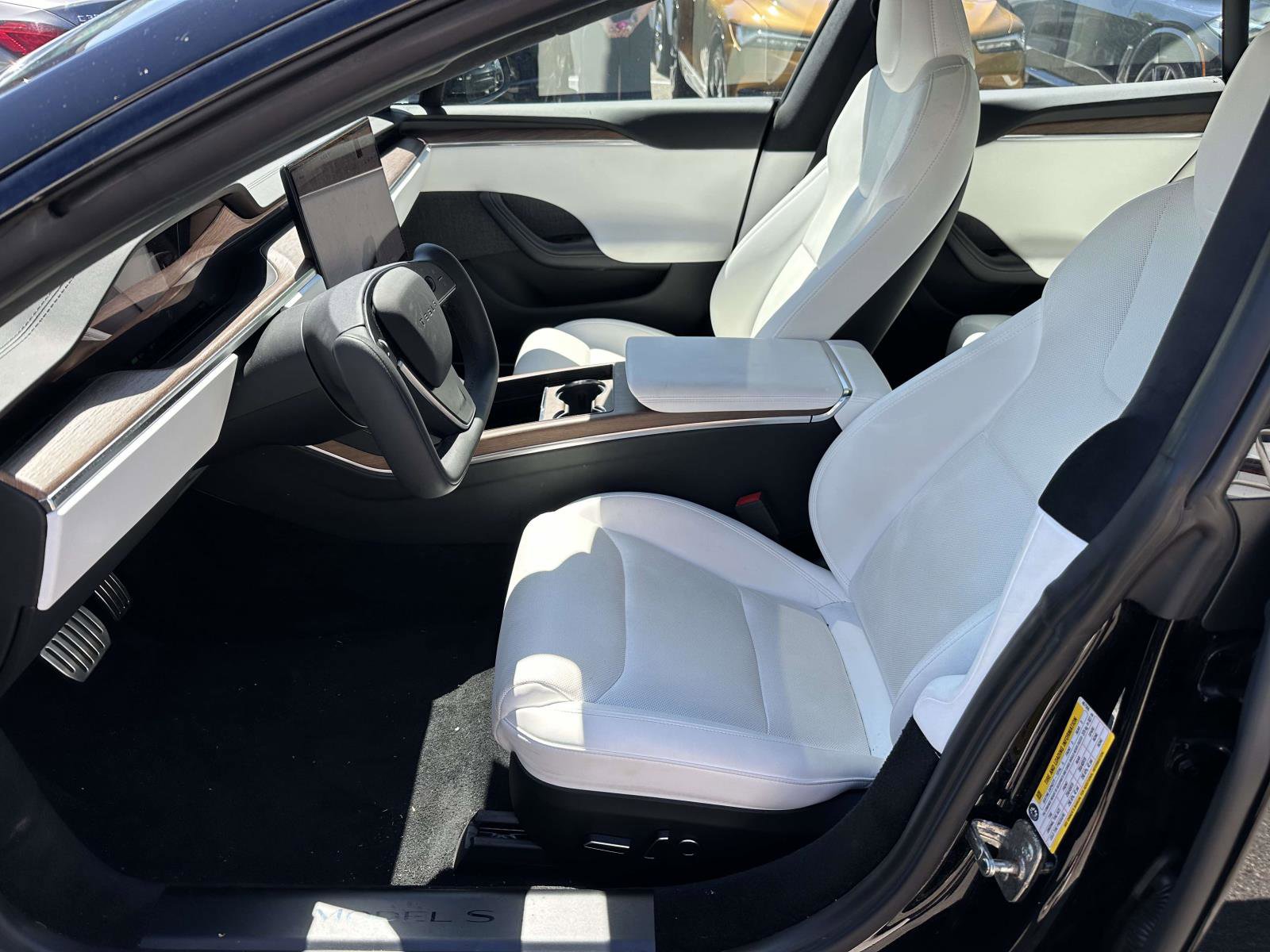 Used 2022 Tesla Model S AWD/4WD image 14