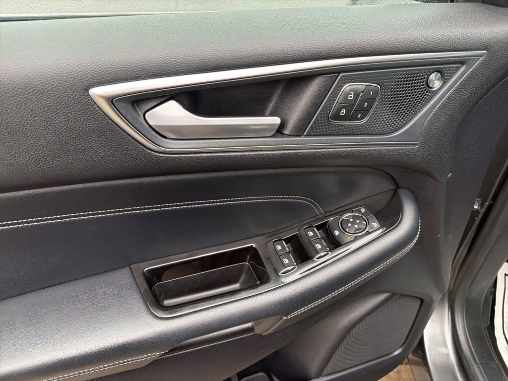 Certified 2019 Ford Edge Titanium w/ Equipment Group 301A image 14