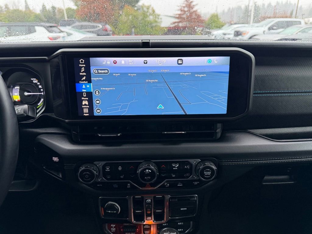 Used 2024 Jeep Wrangler Unlimited Rubicon 4xe image 22