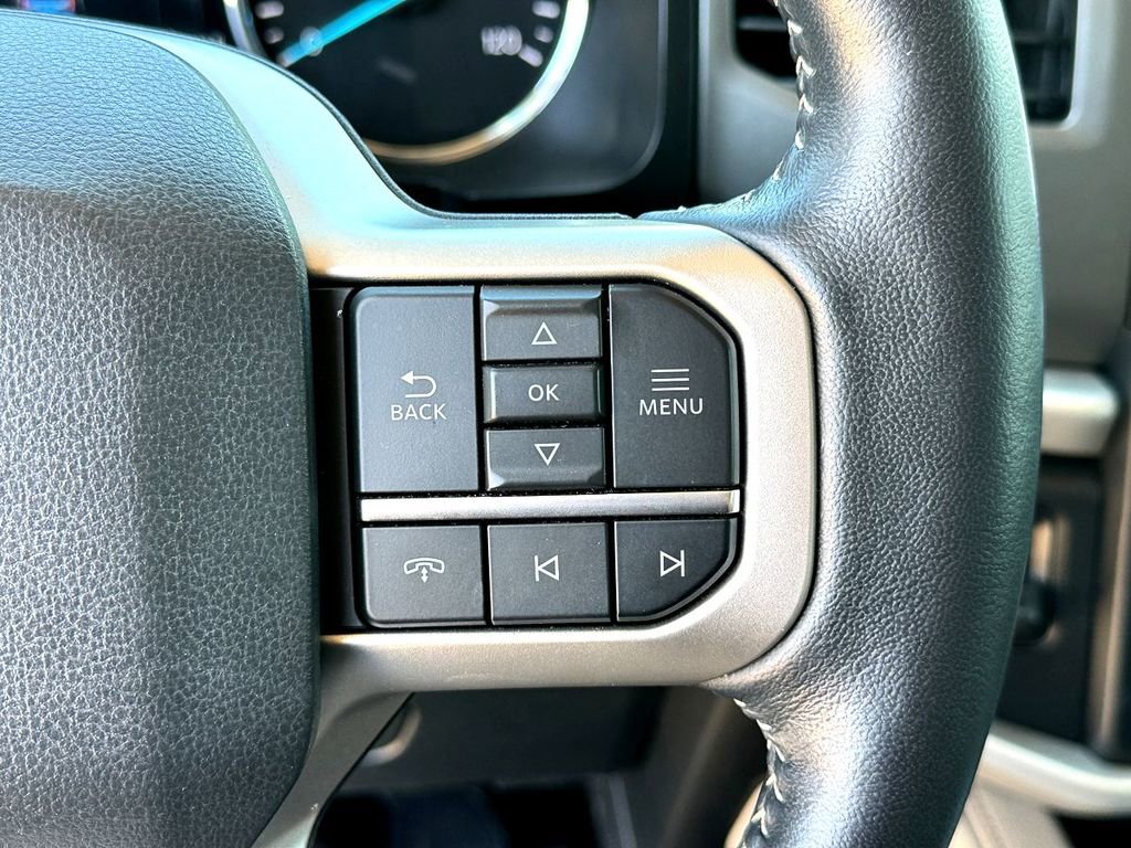 Used 2023 Ford Expedition XLT image 15