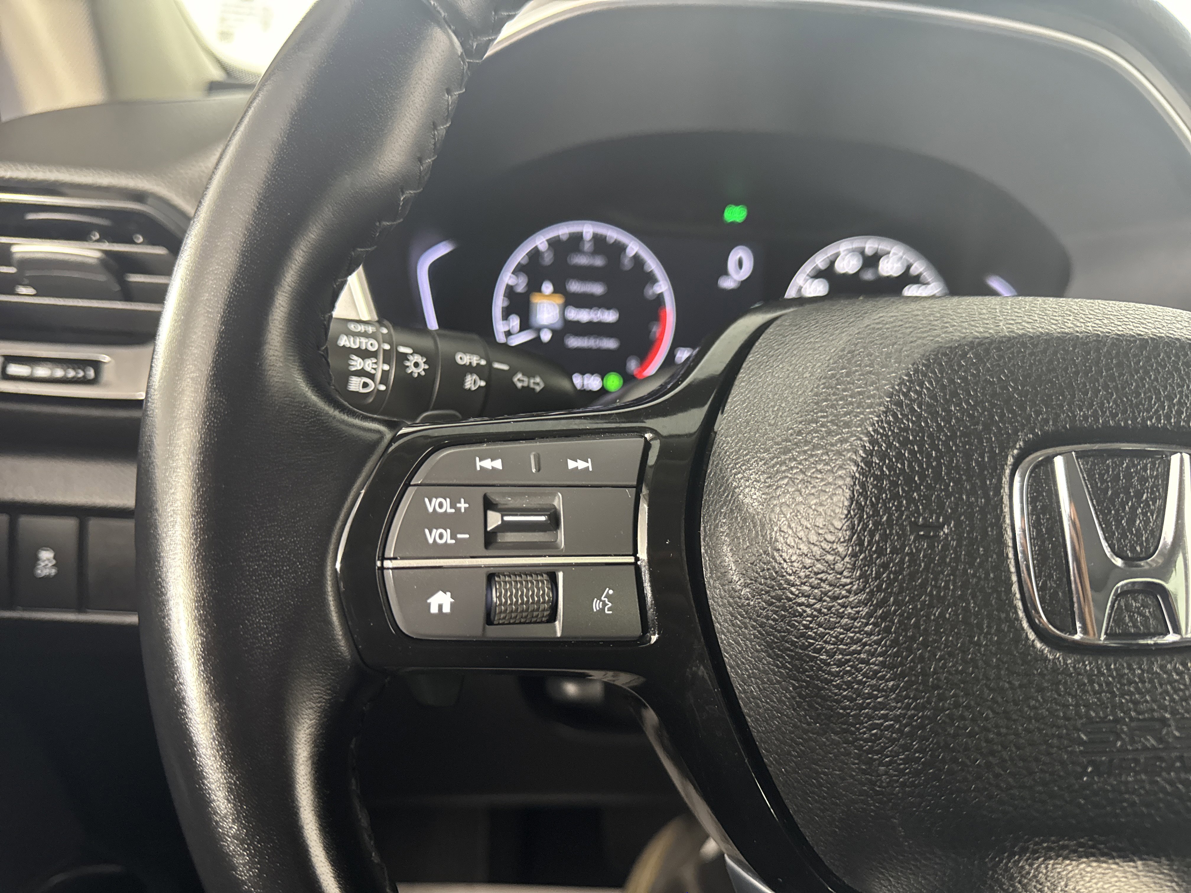 Certified 2024 Honda Pilot Touring image 25