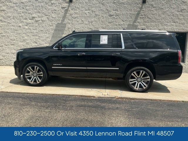 Used 2018 GMC Yukon XL Denali w/ Denali Ultimate Package AWD/4WD image 16