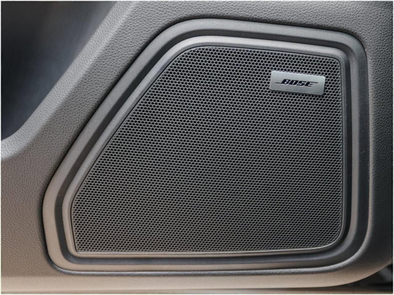 Certified 2025 Porsche Macan AWD/4WD image 22