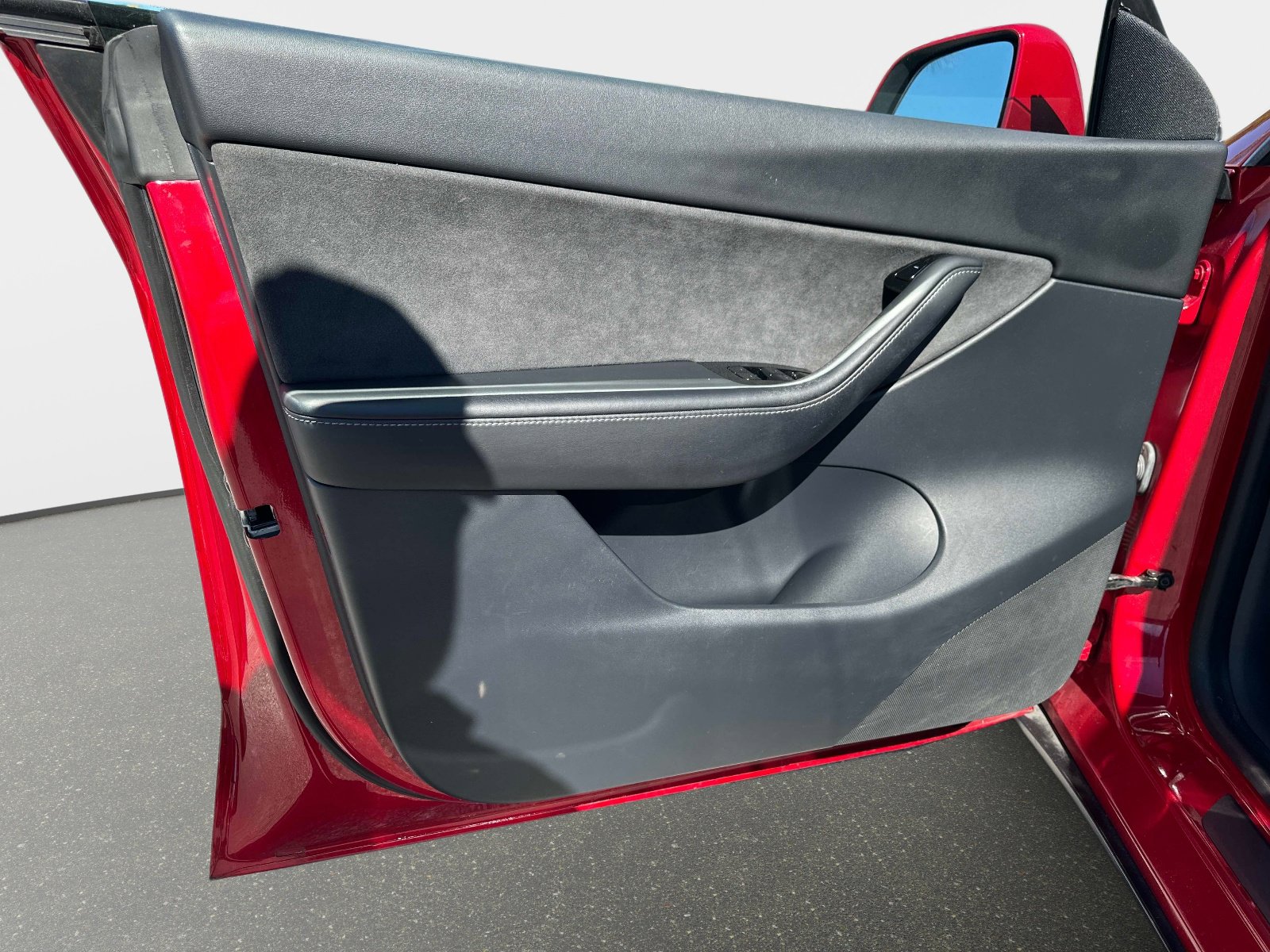 Used 2020 Tesla Model Y Performance image 17