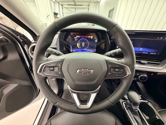 Certified 2025 Chevrolet Trax ACTIV w/ Sunroof Package image 11