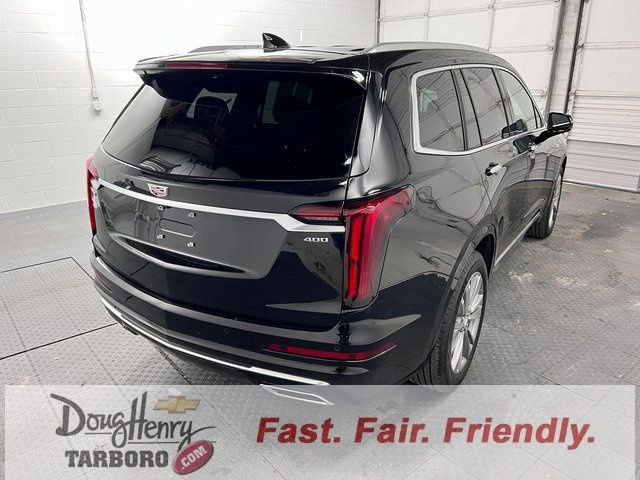 Used 2025 Cadillac XT6 Premium Luxury image 8