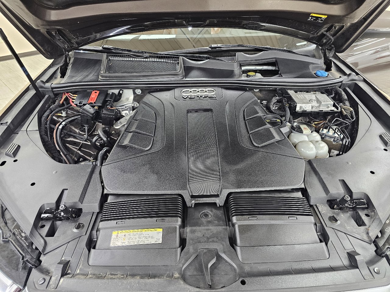 Used 2018 Audi Q7 3.0T Prestige image 46