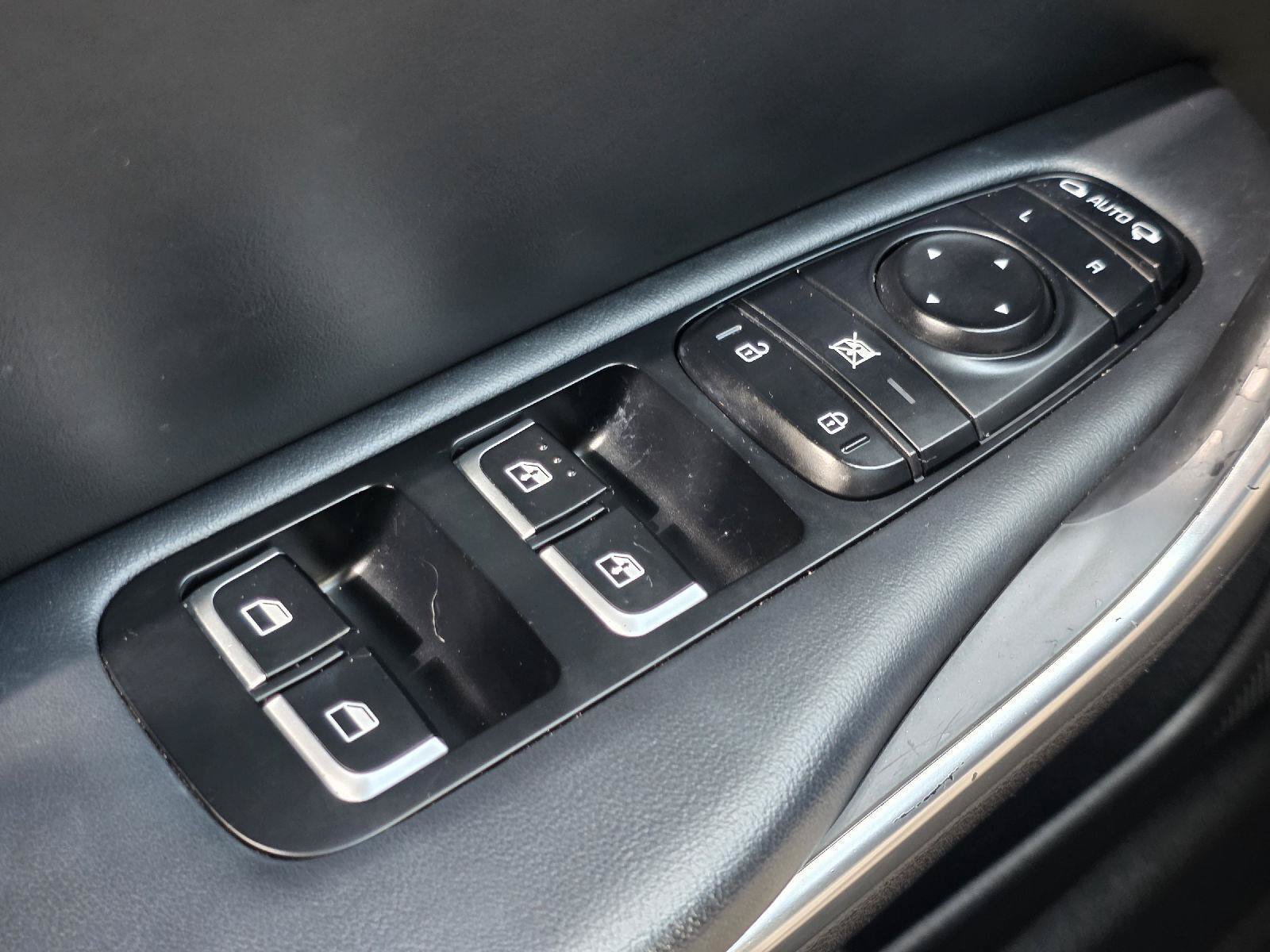 Used 2020 Kia Stinger GT1 AWD/4WD image 9