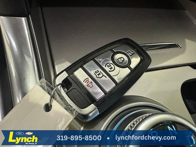 Used 2024 Ford Explorer XLT w/ Equipment Group 202A AWD/4WD image 19