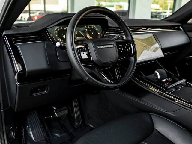 Certified 2025 Land Rover Range Rover Sport Dynamic SE AWD/4WD image 16