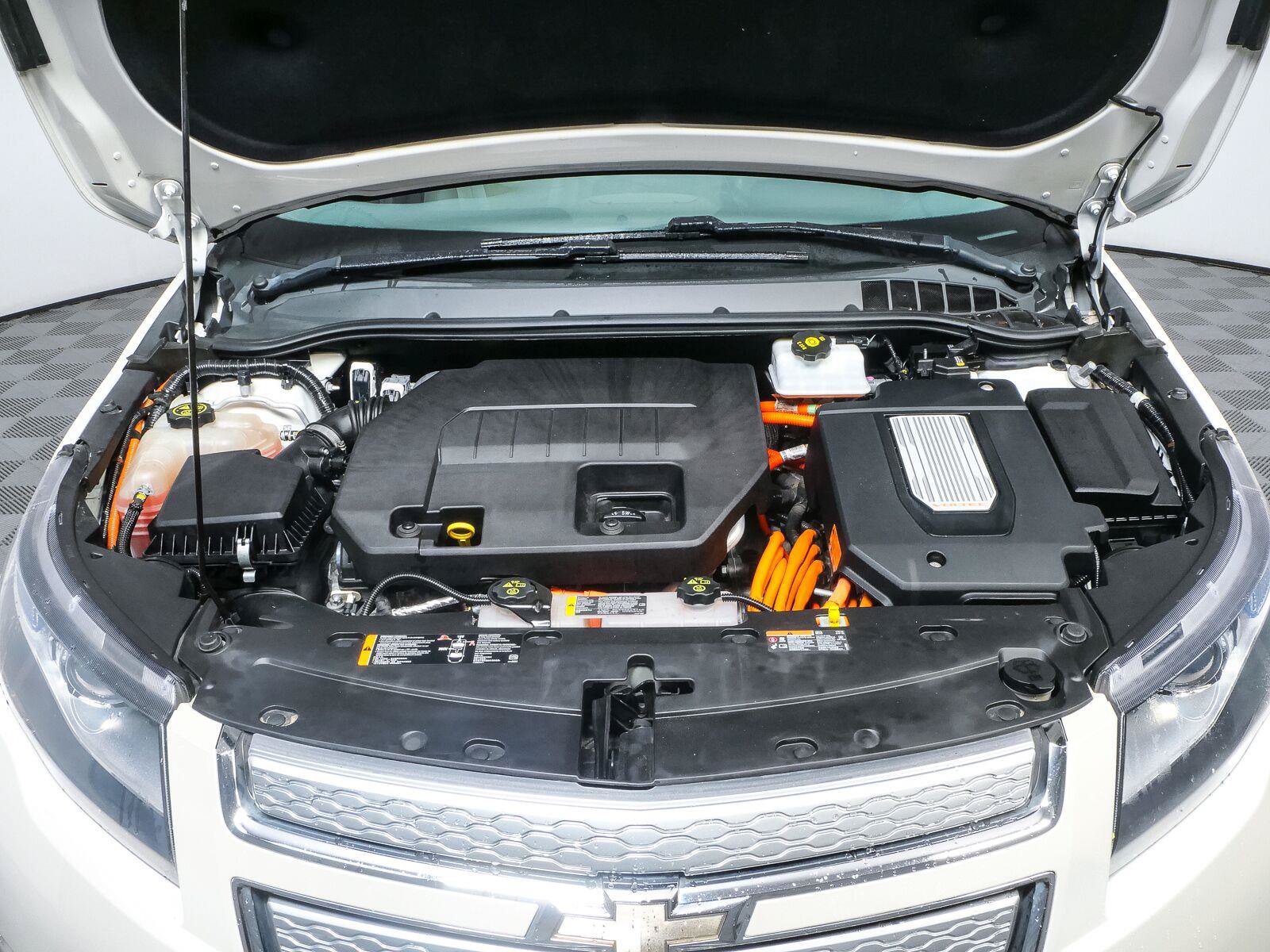Used 2014 Chevrolet Volt Premium w/ Premium Trim Package FWD image 31