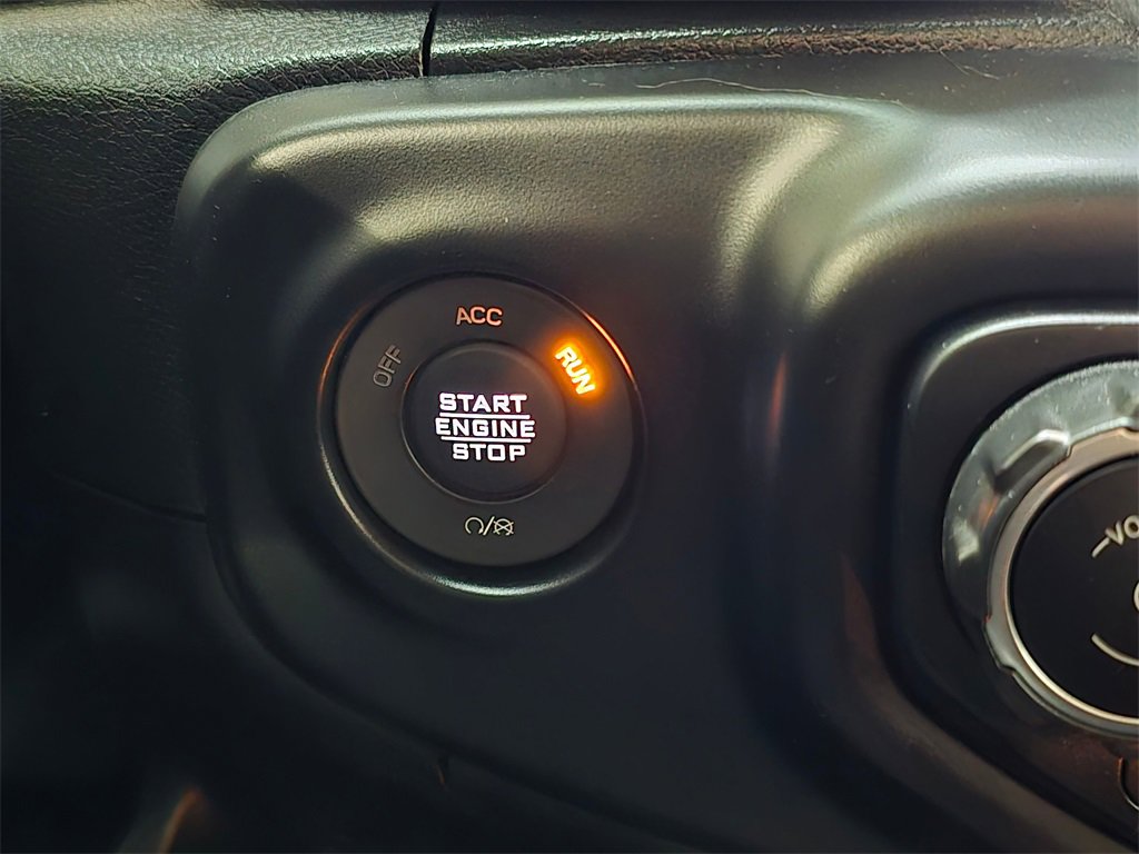 Used 2021 Jeep Wrangler Unlimited Rubicon 4xe w/ Steel Bumper Group image 32