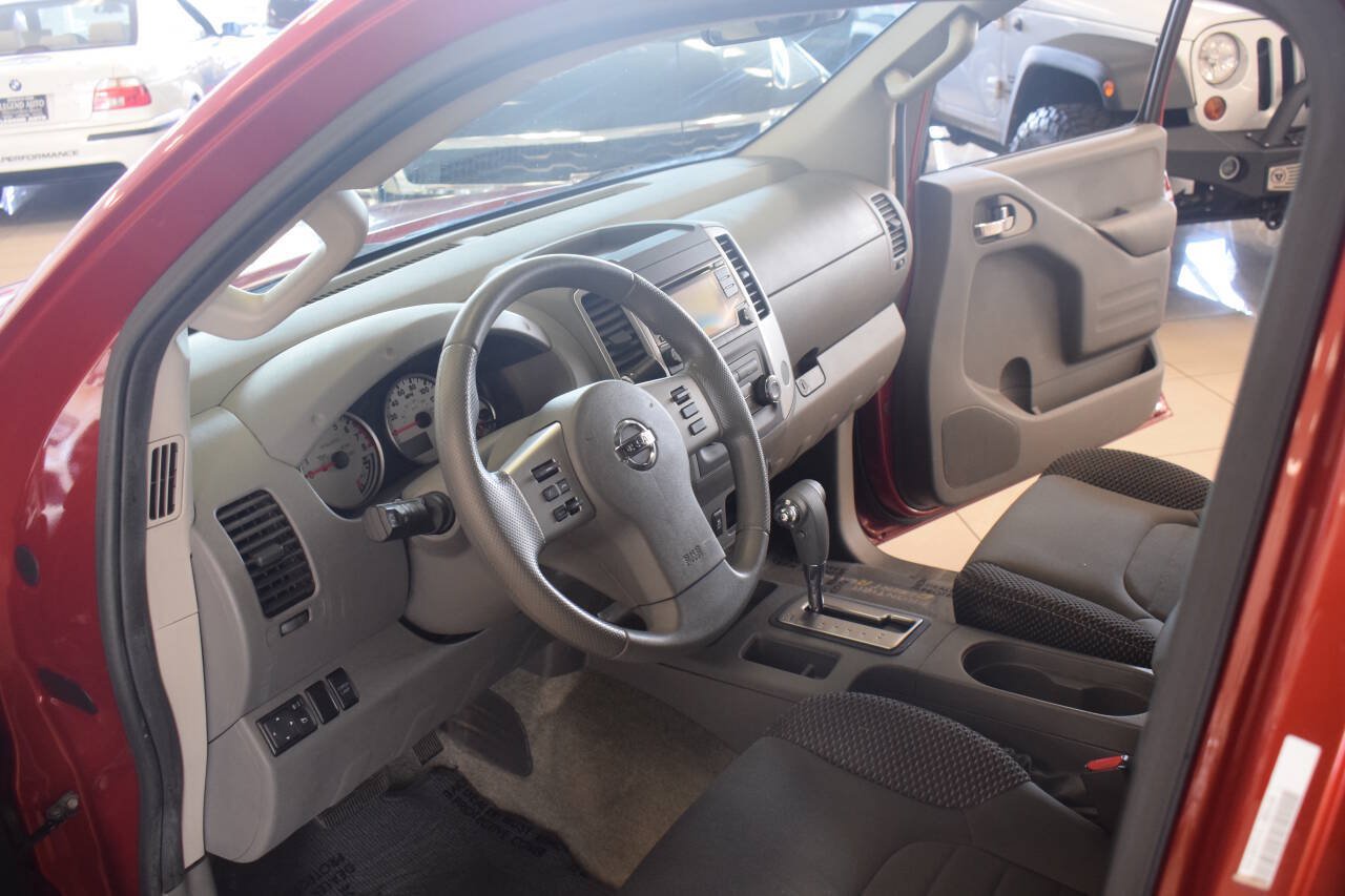 Used 2015 Nissan Frontier Desert Runner RWD image 46