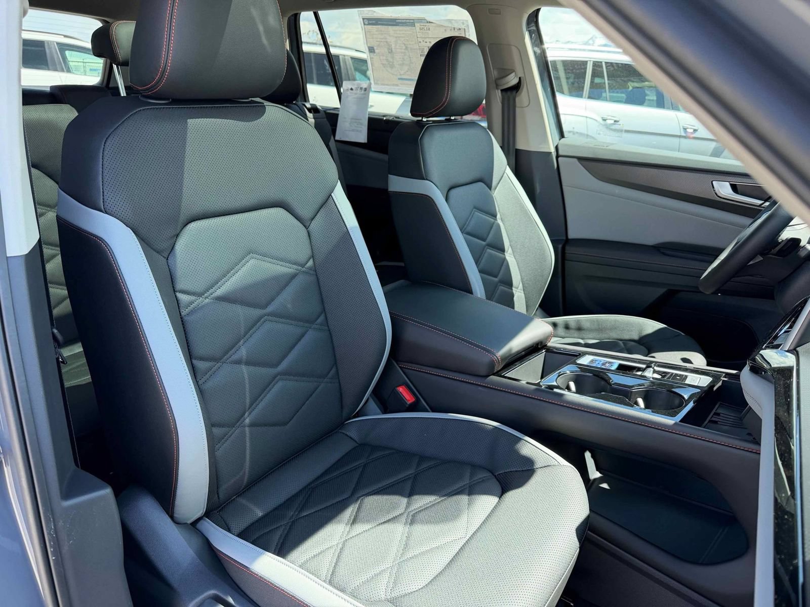 New 2026 Volkswagen Atlas Peak Edition AWD/4WD image 32