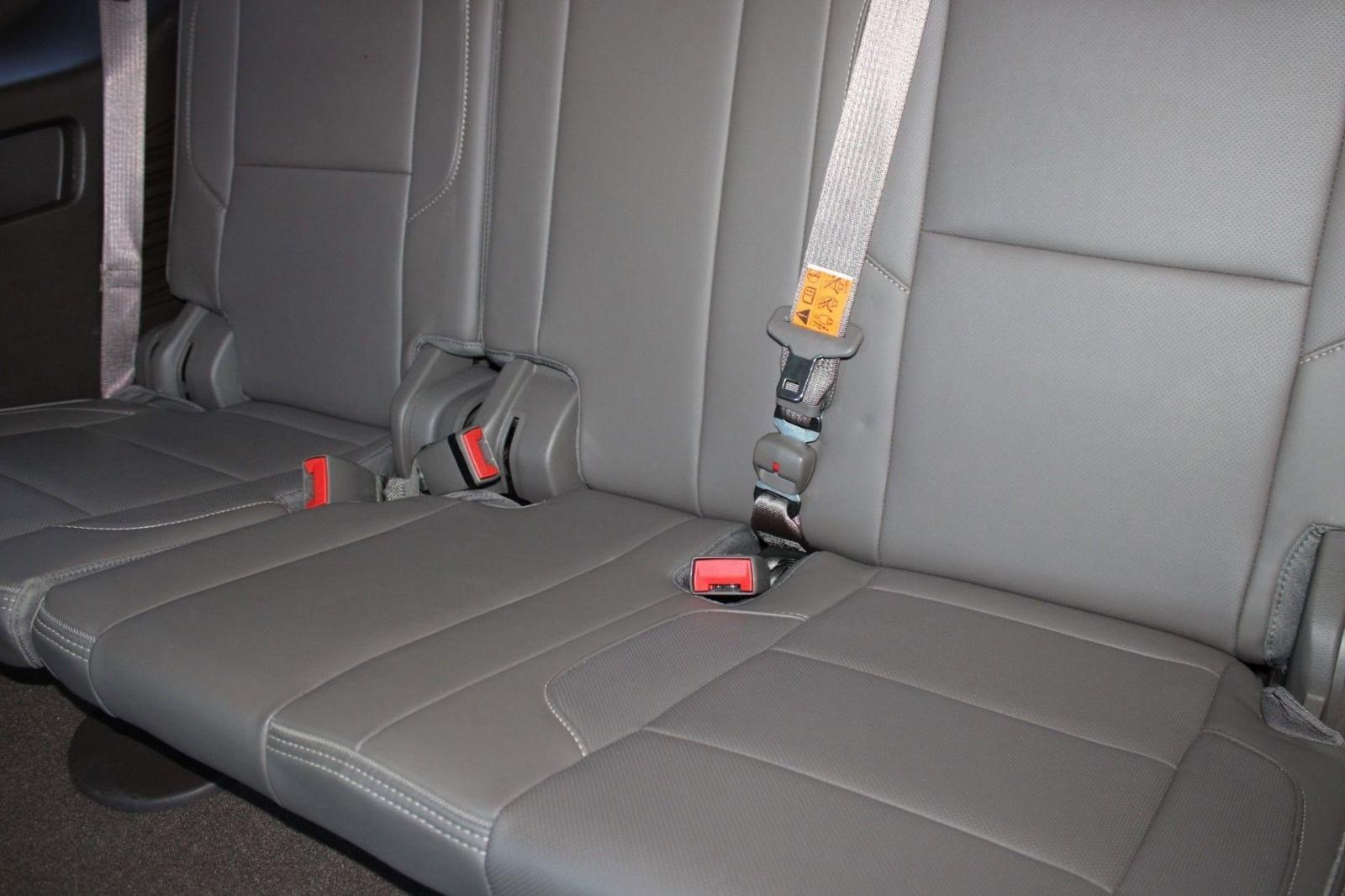 Used 2016 GMC Yukon Denali w/ Enhanced Security Package image 33