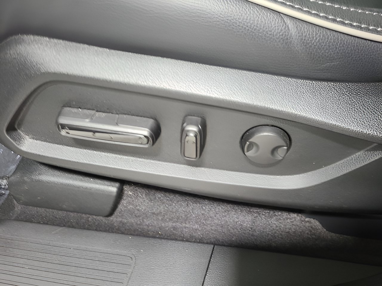Used 2023 Honda Pilot Elite image 22