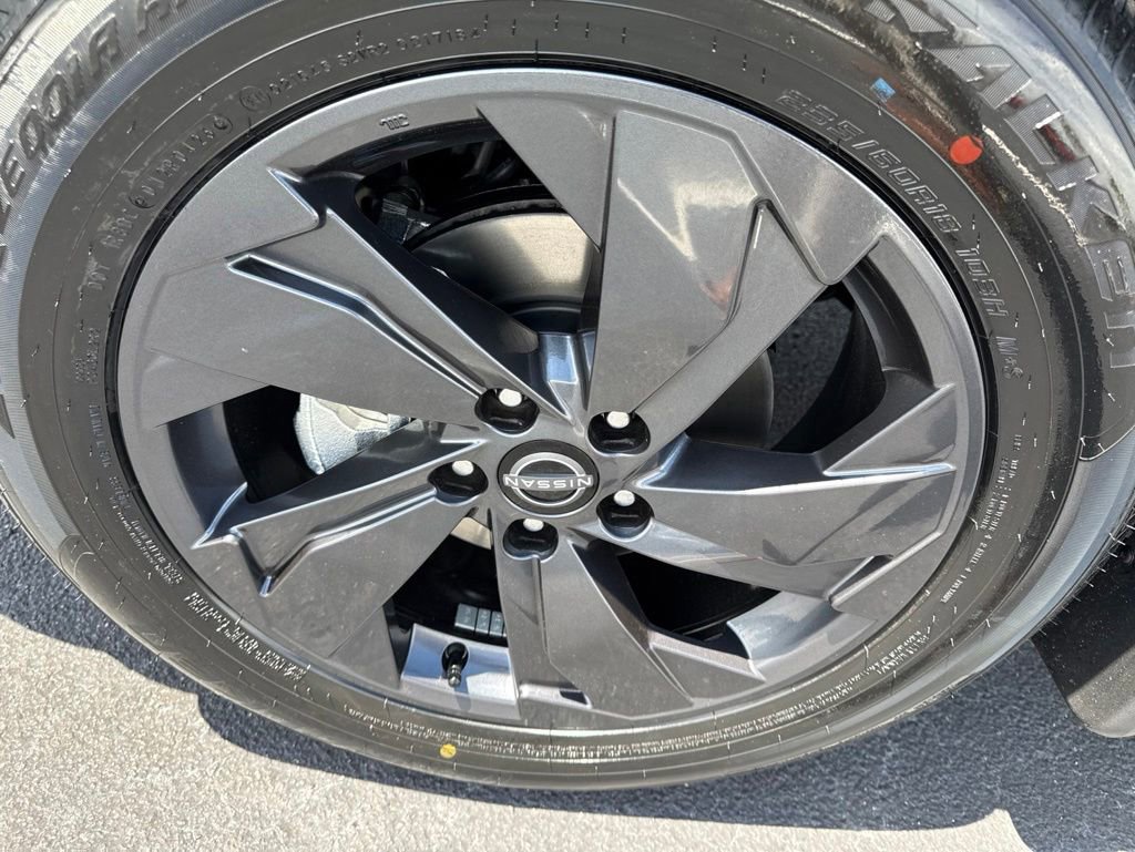 New 2026 Nissan Rogue SV FWD image 7